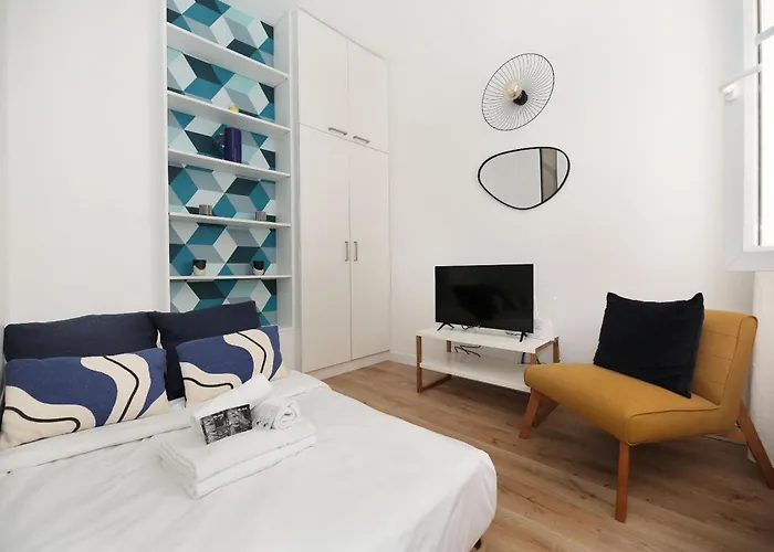 Studio Original Et Reposant - Paris 10 - 2P